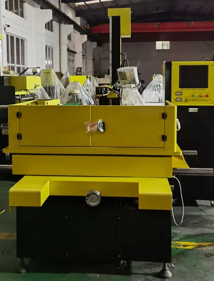 Máquina EDM de corte a fio CNC de velocidade média